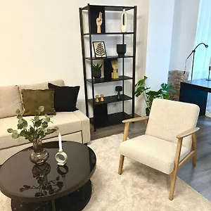 Wunderschoenes Im P-berg Mit Pkw Stellplatz Optional Buchbar Berlin